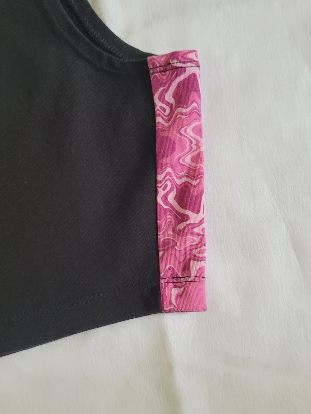 Puma Women’s Black & Pink Sports Crop Top Size M - Picture 5 of 10